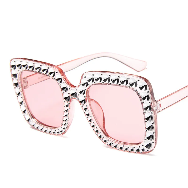 Lunettes de soleil de diamant brillant Femmes Brand Design Flash Square Shades Femme Miroir Soleil Glêmes OCULOS LUNETTE BLING RHINESTONE284D