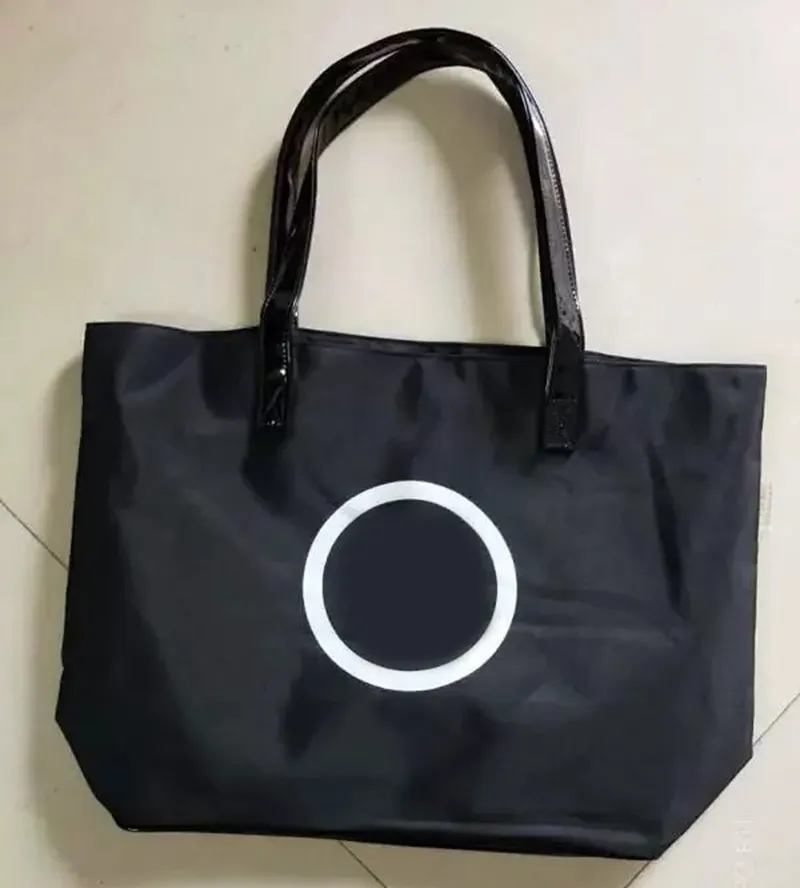 Clássico preto c moda armazenamento bolsa de ombro grande capacidade sacos de compras feminino lazer fardo para senhoras itens favoritos wogue vip 225y