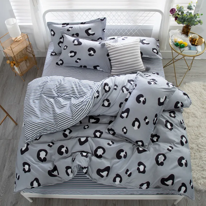 Couettes de lit de créateurs ensembles de literie de luxe Ensemble de couvertures de couette Super King Size Single Black Consouet Lit Cotton1603194