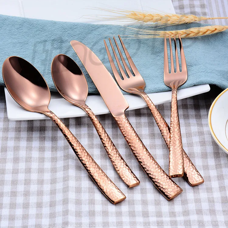 Hot Selling Stainless Steel Hotel Porslin Weschened Western Table-Knife Forks and Spoons Fem-Piece Set Köksredskap T9i0081