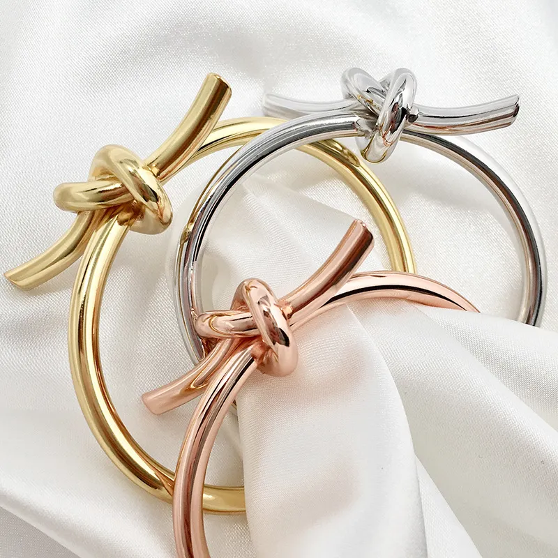 gioielli di design di lusso bracciali da donna braccialetto annodato interamente in metallo women039s braccialetto semplice gioielli braccialetto a vite ginger snap27768325025