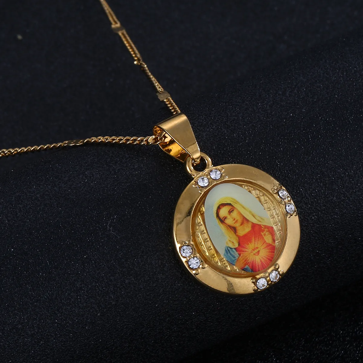 Trendy Gold Color Catholic Christian Chain Jewelry Enamel Blessed Mother Cameo Virgin Mary Pendant Necklace Jewelry274t