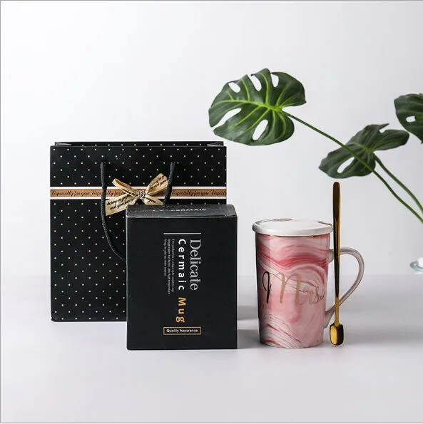 Kawa marszcząca Kubek Kubek Kreatywny Nordic Ceramic Cup Puchar Ślubny 301-400 ml Flamingo Wedding Gift Wzmocnienie porcelany 2019 New245k