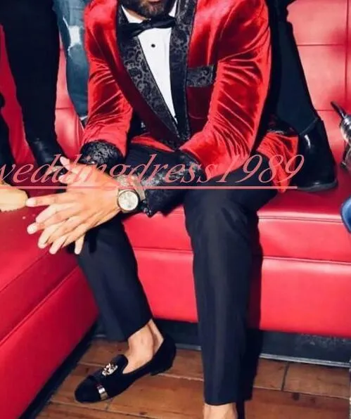 Fashion Business Men passt zwei Stücke Bräutigam Smoking Best Man Groomsmen Anzüge Bräutigam formeller Anzug Hochzeit Tuxedos Anzüge Jackenhosen 241a