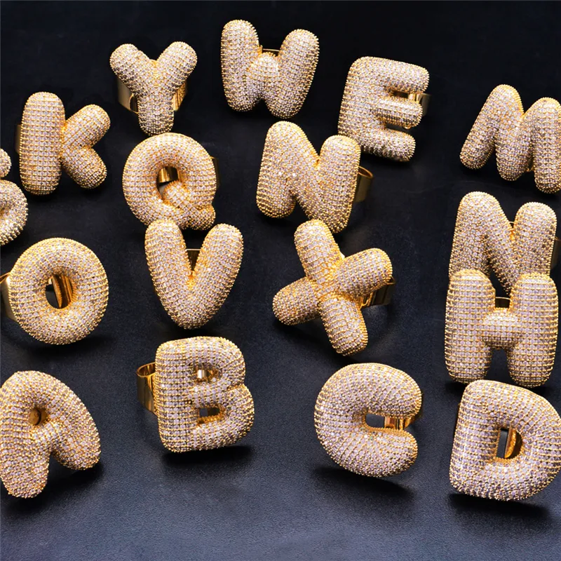 Europe et Amérique Jaune Gold plaqué micro-réglage cz pape a-z lettres de lettres pour hommes femmes pour le mariage de fête Nice cadeau