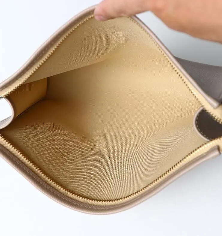 2022長方形のハンドバッグ女性旅行メイクアップバッグ新しいデザイナー高品質の男性ウォッシュバッグ有名なブランド化粧品バッグ26cm282b