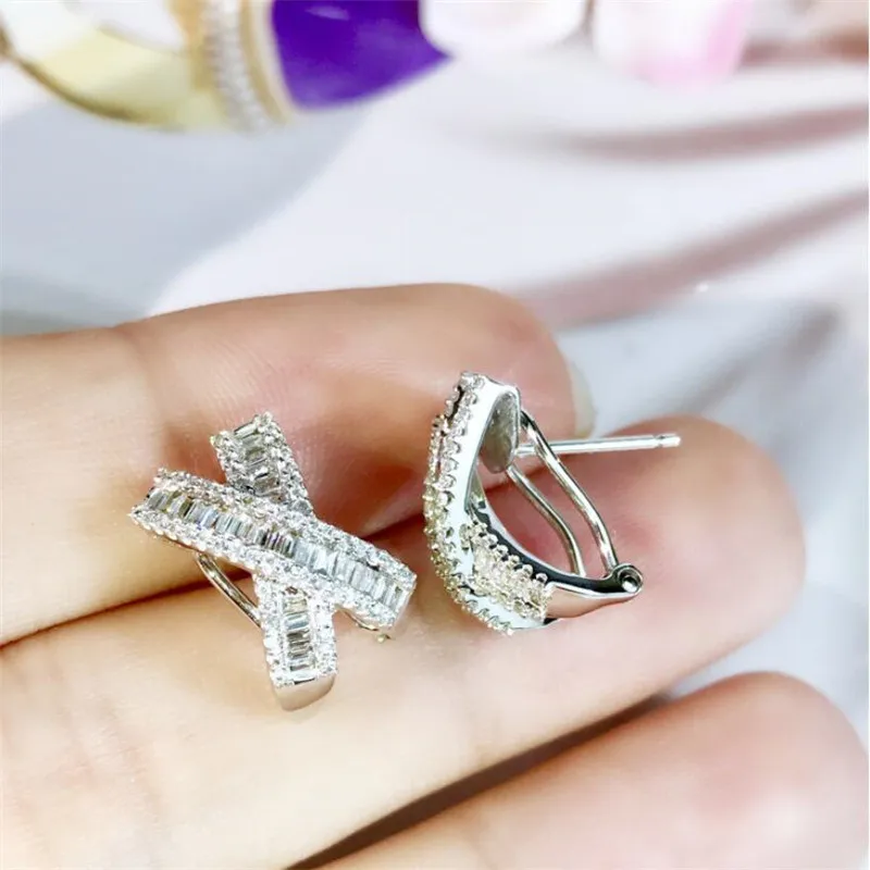 Ins Top Selling Luxury Jewelry 925 Sterling Silver Cross Earring Princess Cut White Topaz CZ Diamond Gemstones女性ウェディングクリップ277g