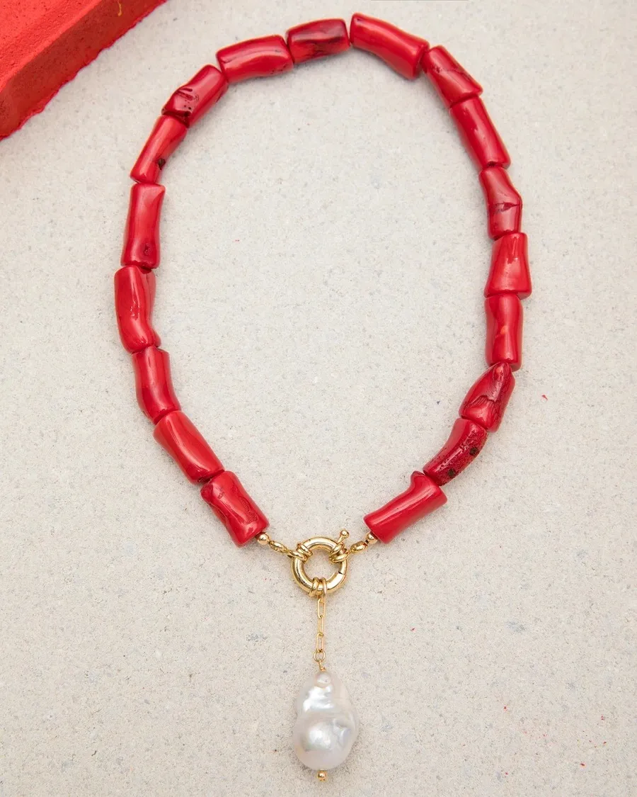 Necklace a ciondolo perle naturale barocco donna corallo rosso collana corta fascino di moda bohémien 2020 amicizia amicizia cx20078274373