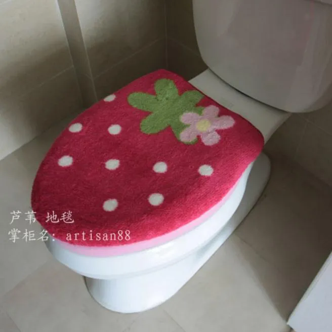 Livraison gratuite Housse de siège de toilette Poudre spéciale Barres de fraises Tapis Mantle Pad Ensembles de quatre pièces Ensembles de toilette Tapis de salle de bain