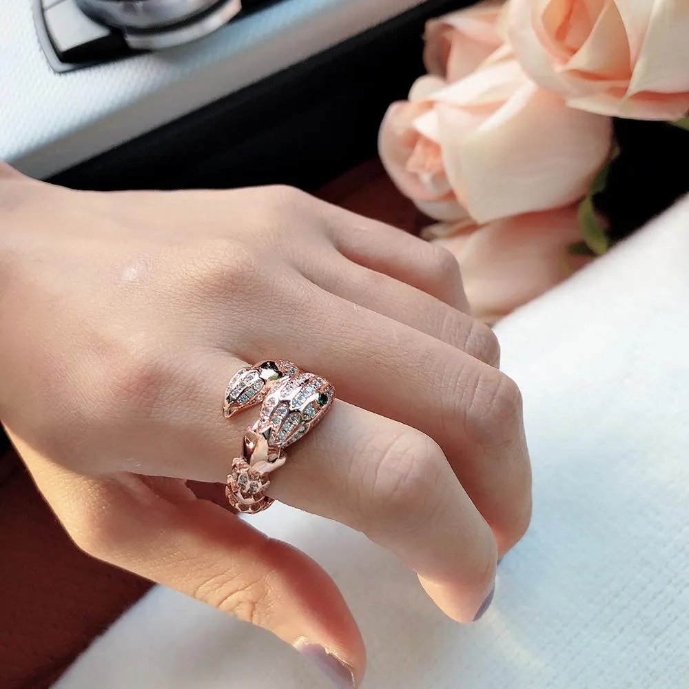 Ny mönster Snake Ring Golden Classic Fashion Party Jewelry for Women Rose Gold Wedding Luxurious Snake Open Size Rings Shipp276h