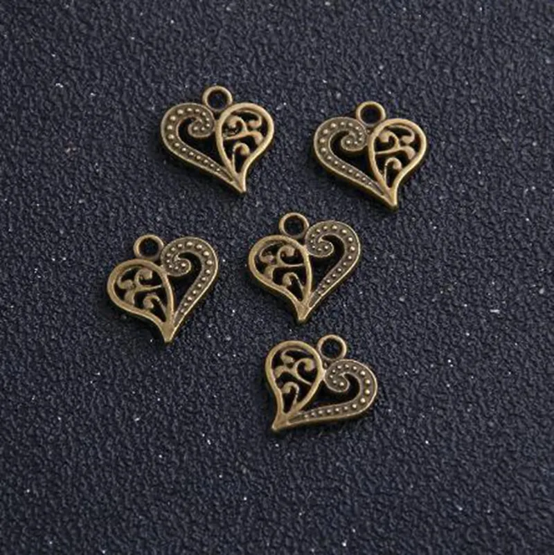 200 pçs / lote antigo prata bronze liga de zinco amor oco coração encantos pingentes metal para jóias descobertas diy 14x15mm191d