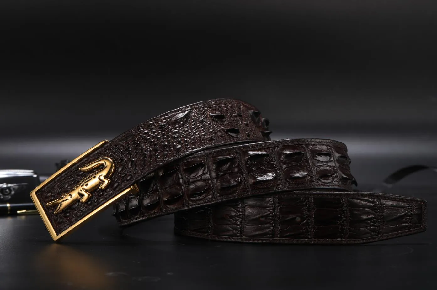 fashion business and leisure men designer belts crocodile skin material steel qualitative smooth buckle belt Width is 3 8 cm224i
