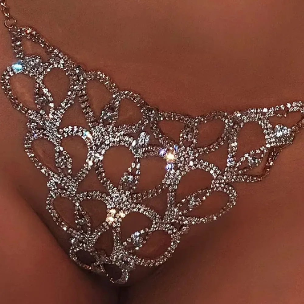 Catena il corpo sexy con strass Perizoma Gioielli bikini donna Catena il corpo a cuore Catena di lusso intimo in cristallo Catena la pancia