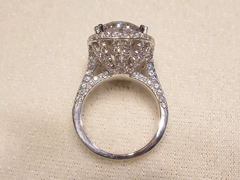 Luxus 8CT Diamond Ring 14K Weißgoldschmuck Moissanite Court Engagement Ehering -Ringe für Frauen Brautparty Accessoire LJ2246Q