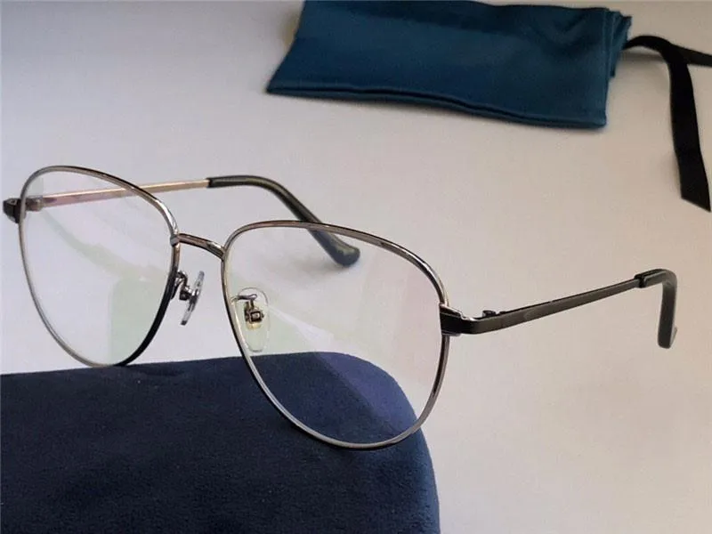 تصميم الأزياء الجديد النظارات الضوئية 0577 إطار إطار كامل للمعادن مع عدسة شفافة أعلى جودة النمط الشهير 2418
