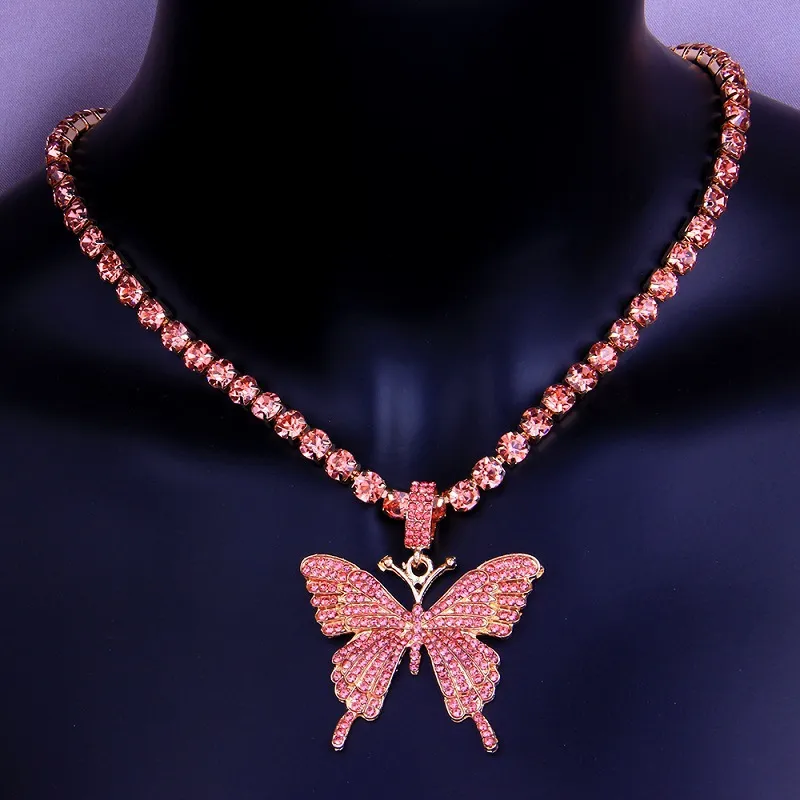 Collane con ciondolo farfalla ghiacciata Donne di lusso Oro Argento Rosa Animale Girocollo Catena Moda Cubic Zirconia Strass Bling Par338p
