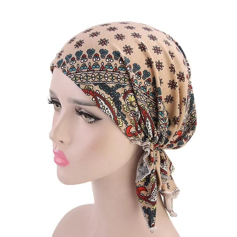 Szerokie brzegowe kapelusze szaliki dla kobiet muzułmańskie szaliki swobodny szalik Kobiety Summer Acryl Ruffle Chemo Hat Beanie Turban Head Wrap Cap227s
