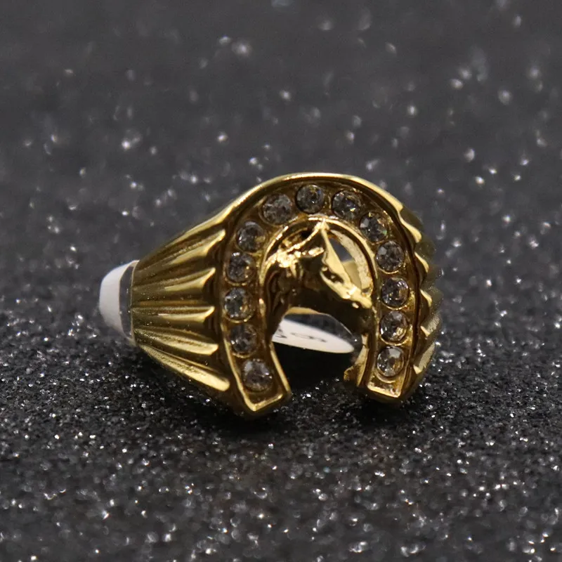 Cool design guld kristall lycklig hästsko ring rostfritt stål racing smycken guld hästhuvud ring band finger185h