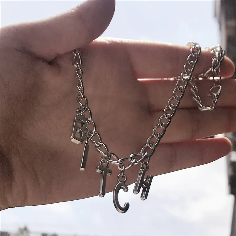 Hiphop bricolage déclaration collier Alphabet chienne Hellboy pendentif jeu amusant déclaration collier femmes charme fête bijoux accessoires