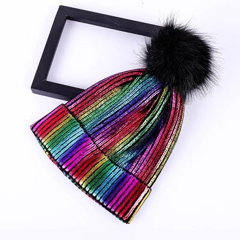 メタリック光沢のあるソフトヘアボール女性帽子かぎ針編み風力防止ガールポンポムソリッド秋の冬のかわいいキャップウォームニットビーニー222g