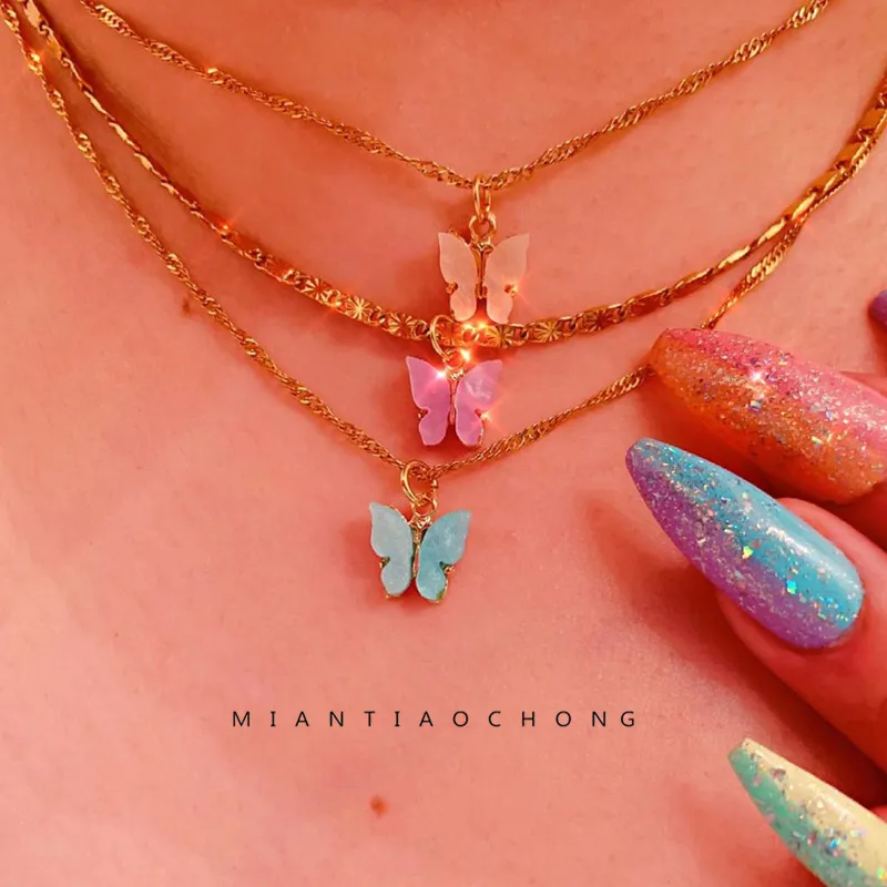 Women Bohemian Acrylic Butterfly Style Pendant Necklace Female Simple Short Necklace Alloy Clavicle Chain Fashion Jewelry