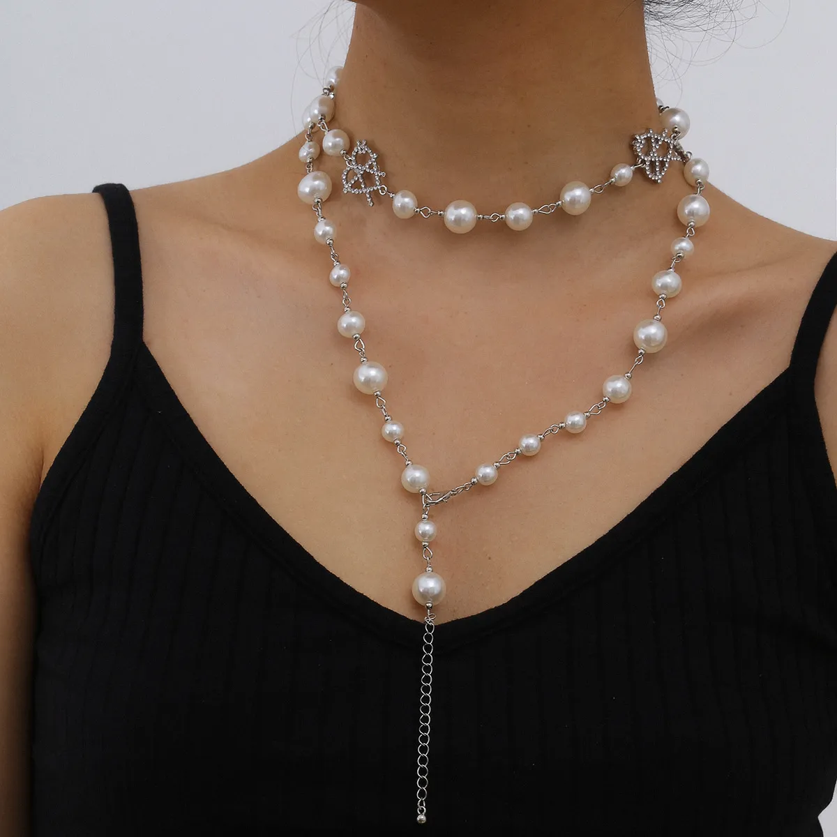 Collane con perline lunghe di perle finte barocche Collana a cuore con diamanti vuoti donne Collana elegante in argento a doppio strato con gioielli feste