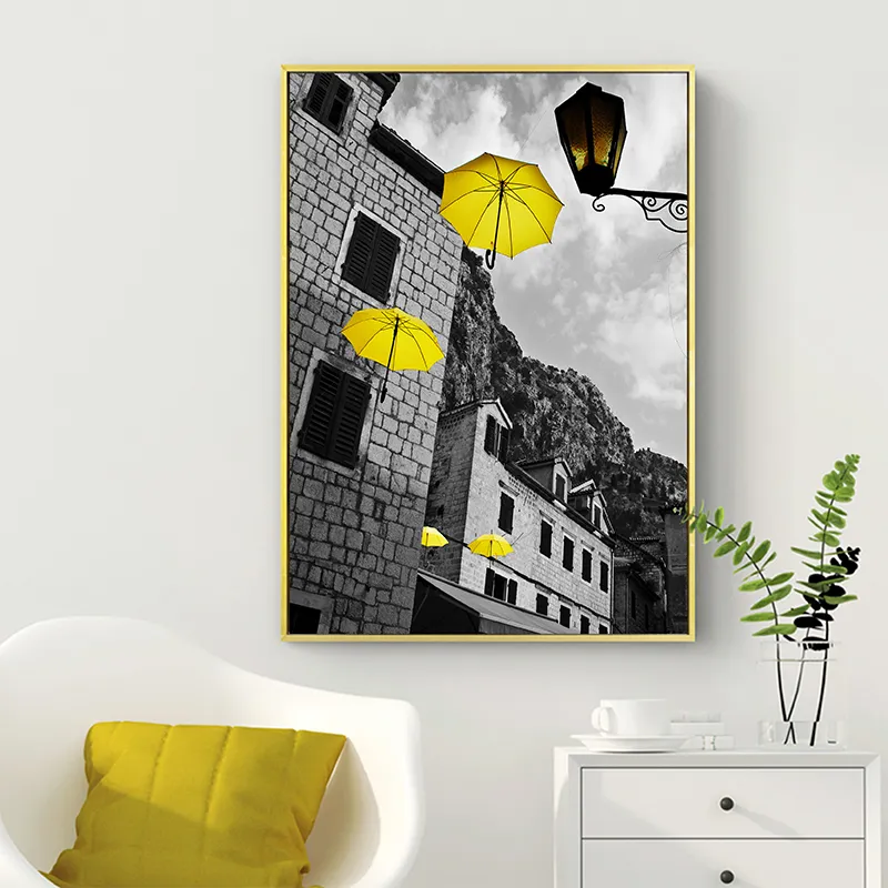 Style nordique noir blanc affiches et impressions jaune moto ballon parapluie toile Art peinture mur photo pour salon 7421332