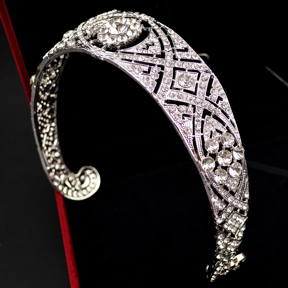 Rhinage autrichien de luxe Meghan Princesse Crown Crystal Tiaras Crown Diadem for Women Wedding Hair Accessoires bijoux Y206439776