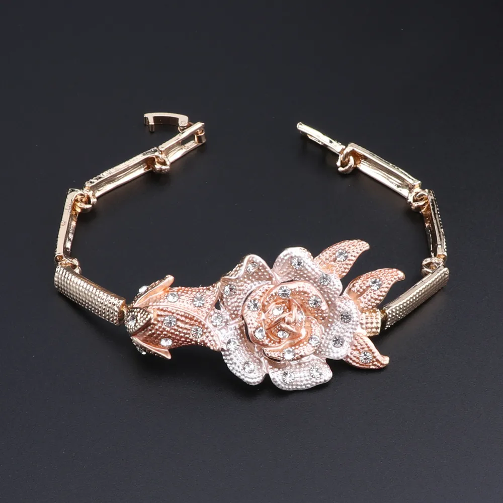 Nigeria Classic Jewelry Set Elegant Bride Wedding Flower Shape Necklace Earnings Armband Ring Set för Dubai Women CX2008138519711