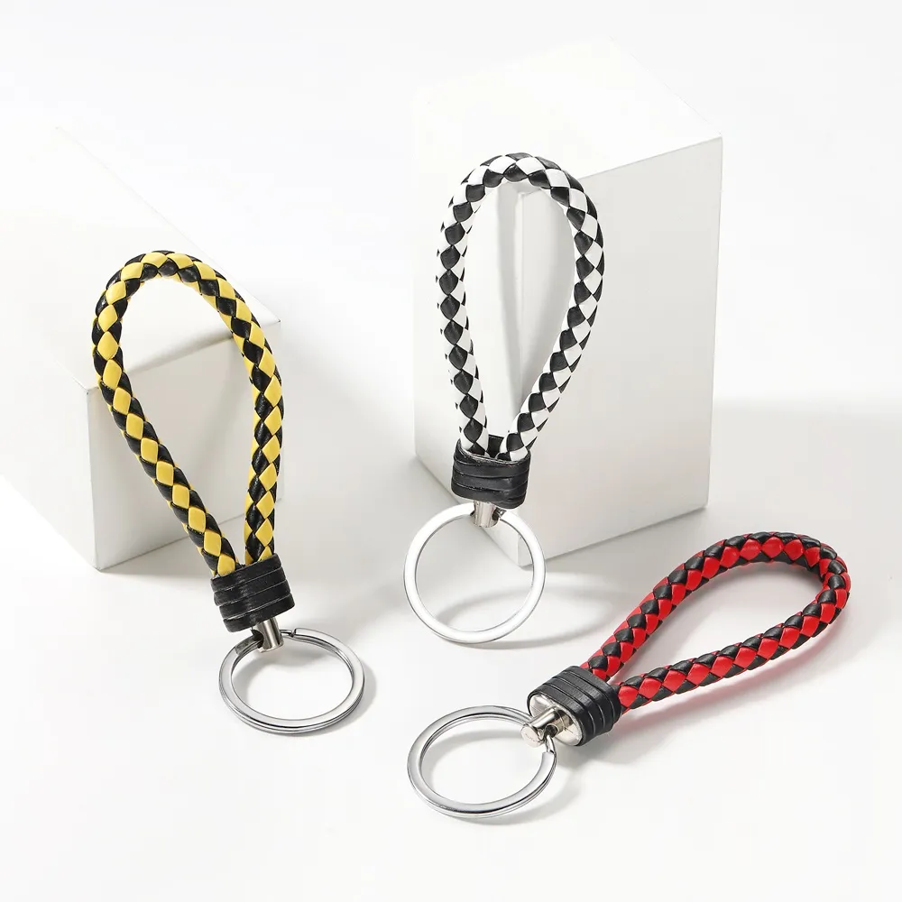 Cordillera de cuero trenzada de moda Handmade Keychain Key Chain Ring Ring para llave para automóviles Mujeres Keychains5589010
