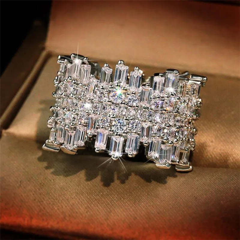 Bijoux de luxe étincelants Top Sell 925 STERLING Silver Full Princess Cut White Topaz CZ Diamond Gemstones Party Women Wedding Band 236o