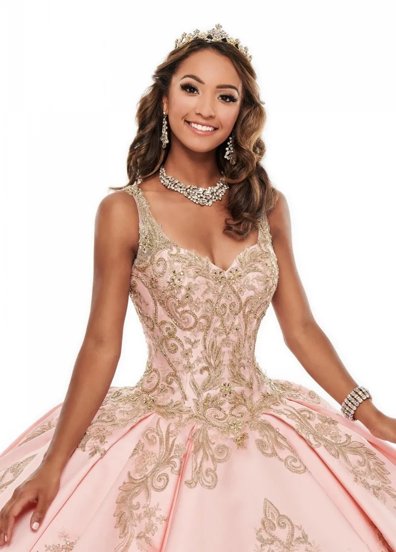 Designer Rode Baljurk Quinceanera Jurken Spaghetti Kralen Keyhole Back Party Pageant Jurk Voor Sweet 16 Girls3445