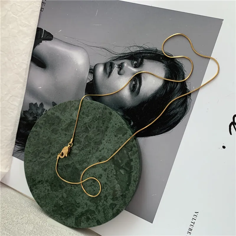 Real 14k plattierte Goldkette Kurzschließblatt Kette Weiche Knochenketten exquisite Designketten Halskette für Frauen Geschenke Accessoires 7807168
