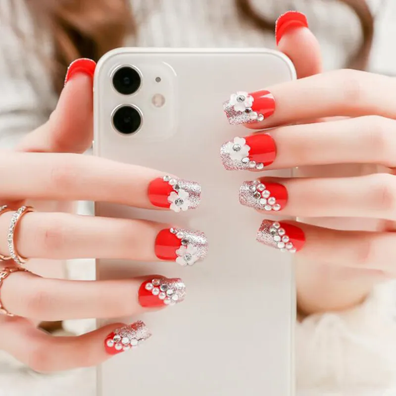 Set Press sur les ongles Fleurs de style frais Impression des ongles artificiels Design Red Faux Nail avec des ongles de colle 228Y4598808