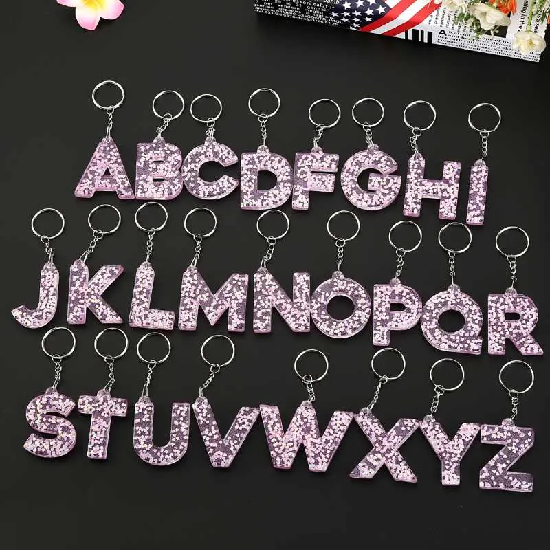 Keyring 26 English Word English Letter Keychain Glitter Harts A to Q Handbag Charms för Woman1254s