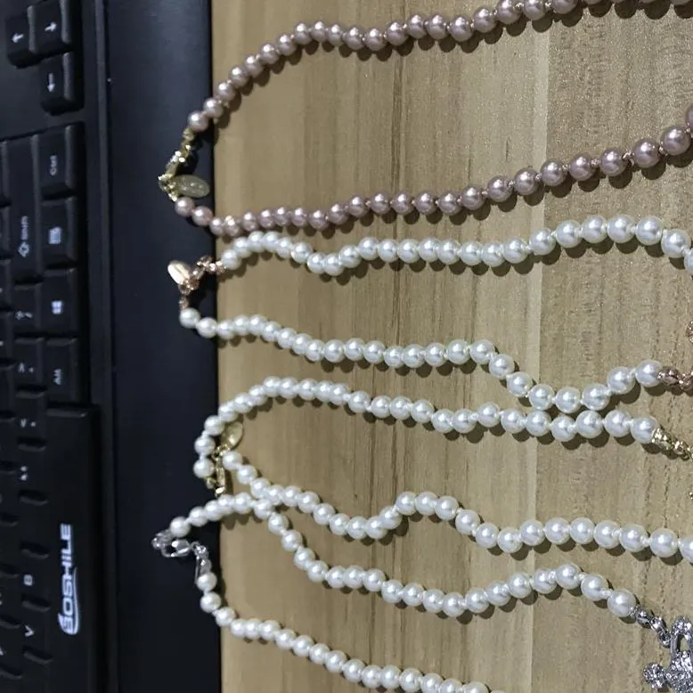 Kobiety krótki łańcuszek z pereł Rhinestone Orbit naszyjnik łańcuszek do obojczyka barokowa perła Choker naszyjniki dla damska biżuteria na prezent