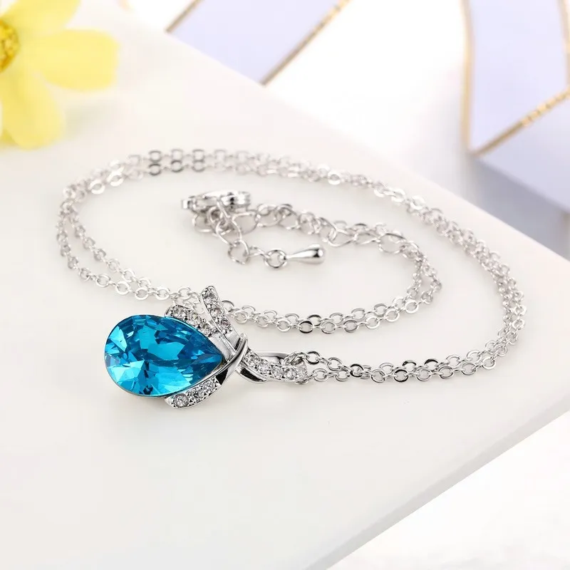 925 Sterling Silver Color Diamond Necklace For Women Short Clavicle Chain Choker Penadant tårar av Saphire Stone Jewelry321P