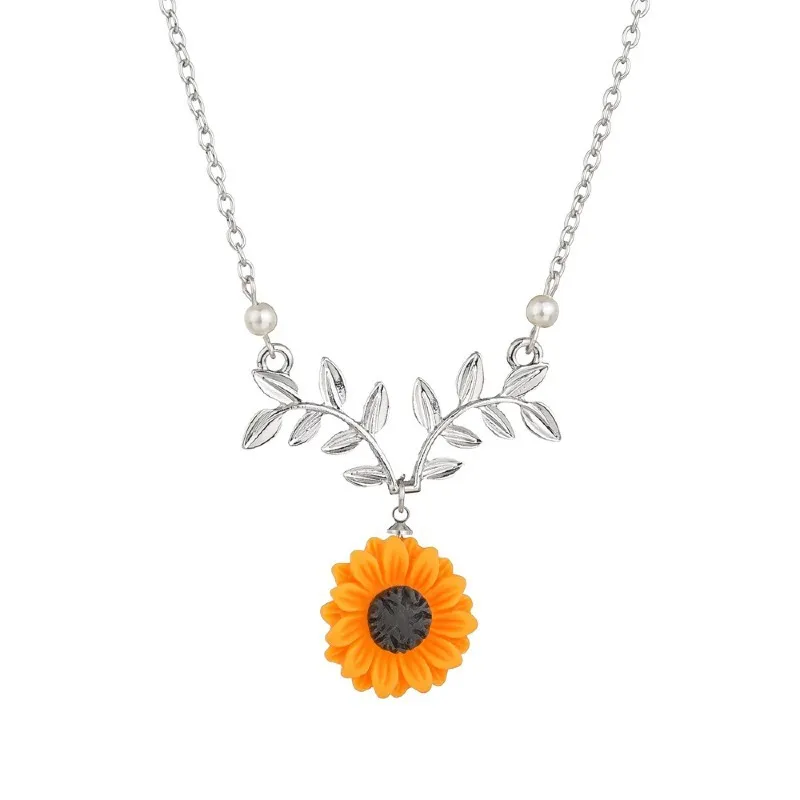 Korean personality necklace pearl sun flower feminine fashion sunflower pendant192d