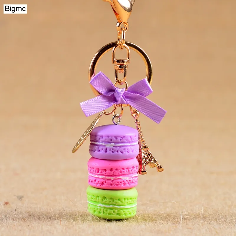 Macarons Gâteau Porte-clés joli mignon France Gâteau Macarons LADUREE Porte-clés voiture Porte-clés femmes sac Pendentif cadeau Bijoux 172781292e