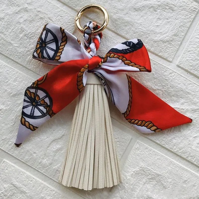 Zijdeachtige sjaal sleutelhanger kunstleer kwastjes sleutelhanger dagelijks mode cadeau mooie handtas charme rugzak hangende portemonnee hanger193P