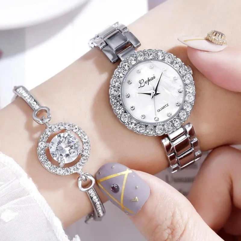 Luxus Armband Uhren Set Für Frauen Mode Geometrische Armreif Quarzuhr Damen Armbanduhr Zegarek Damski274E