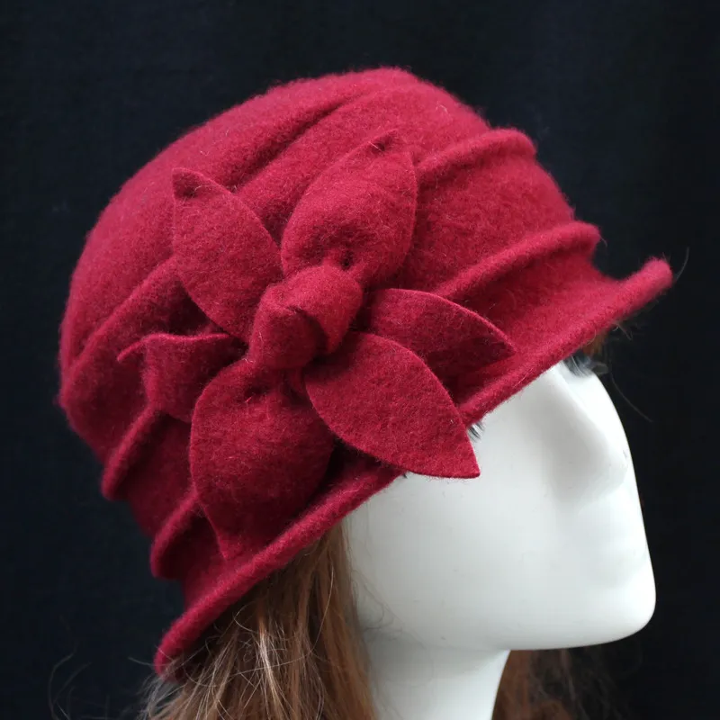 Cappelli a tesa larga da donna da donna inverno vintage elegante cappello in feltro con fiori di lana cappello a secchiello cloche248Y