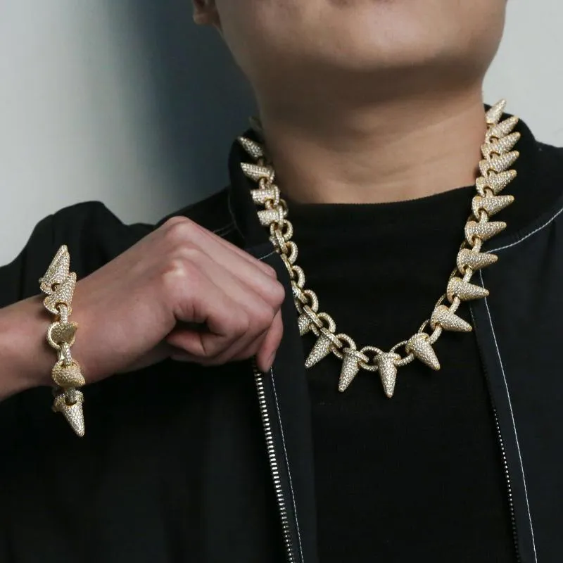 28 mm Iced Out lourds boucles rivets punk bling chain cubique zircon collier hip hop bijoux gold argenter couleurs chaîne 261i