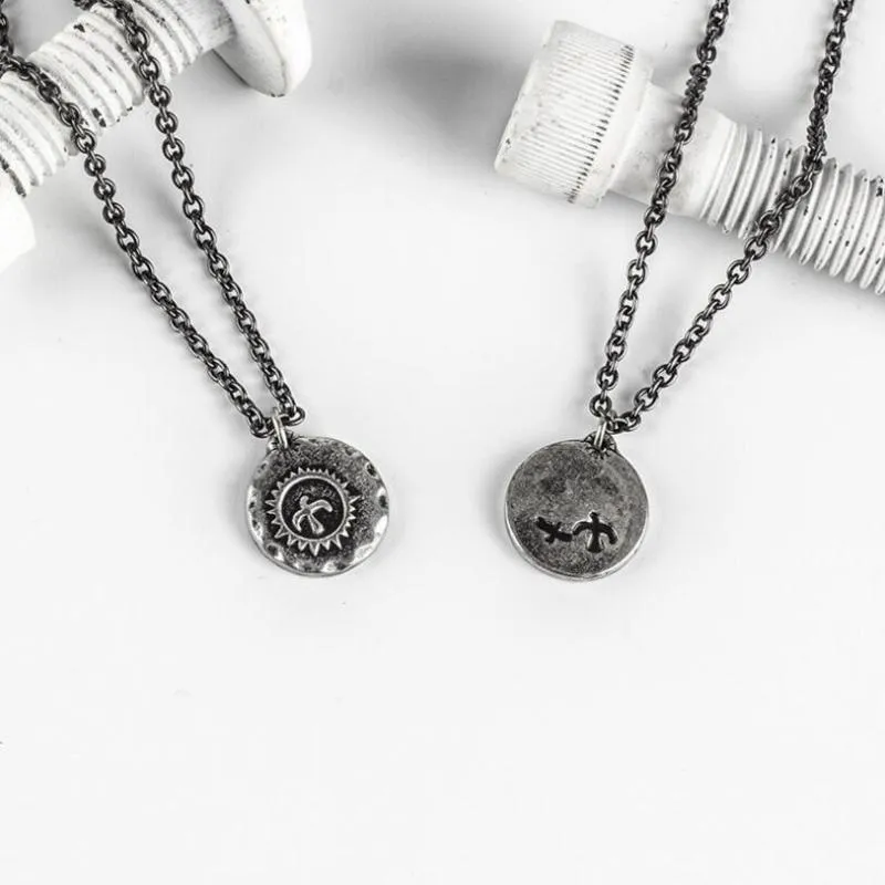 Mens Punk Hawk Necklaces Stainless Steel Vintage Coin Eagle Pendant Necklace for Men Biker Animal Fashion Jewelry Accessories12814