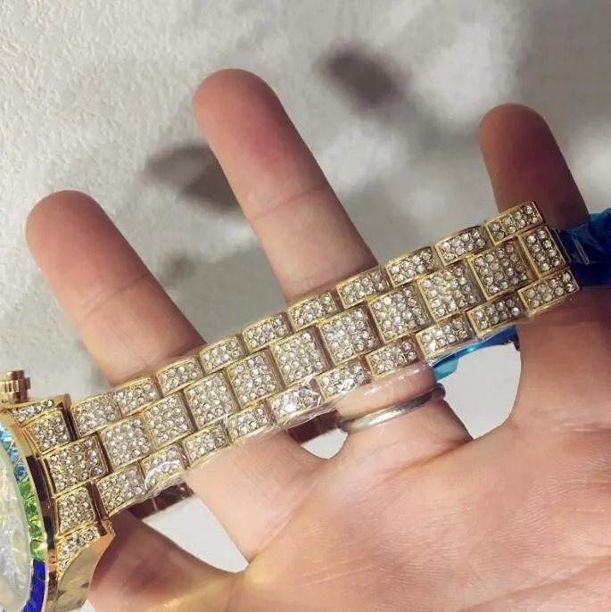 Orologio da uomo con quadrante grande, cinturino in acciaio con diamanti colorati hip-hop, cronografo al quarzo in oro con diamanti, regalo le vacanze2132