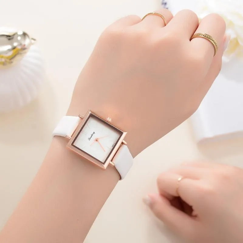 Titta på kvinnor äkta läder armbandsur minimalistiska damer titta på lyx kvinnor klockor kvinnlig klocka zegarek damski332i