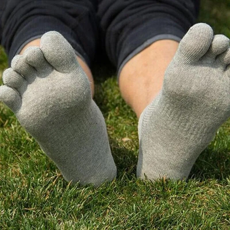 1 paar Ademende unisex mannen dames sokken sport ideaal voor vijf 5 vinger teen schoenen verkoop Solid Mesh Socks Men T200916