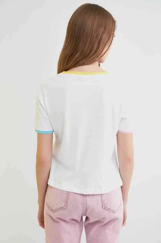 Trendyol Color Piping Basic Strick-T-Shirt TWOSS21TS0840 G220228