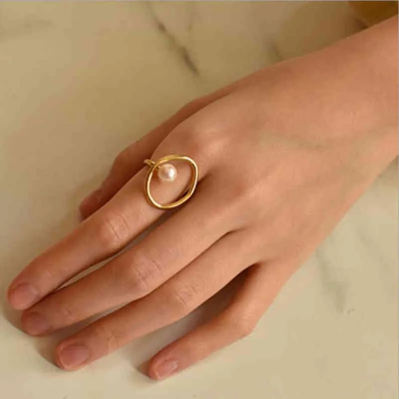 Vintage Vrouwen Koreaanse Gouden Parel Charme Vinger Onregelmatige Ring Open Verstelbare Elegante Huwelijksverjaardag Gift9934636