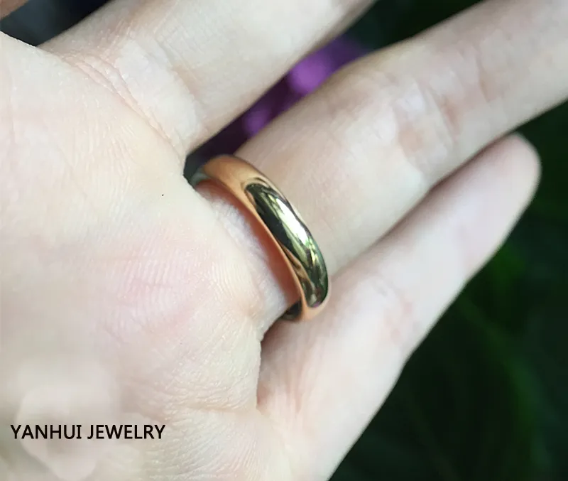 Ne jamais s'estomper les anneaux d'origine en acier inoxydable solide 18 carats de brillance en or pour les femmes et les hommes couple simples sonneries KR0504307920